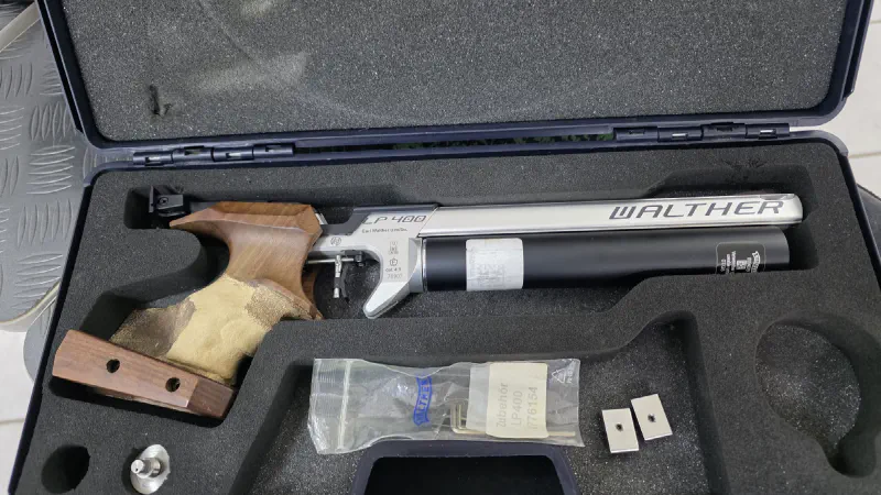 Walther LP400 Scatto meccanico. Bombola nera